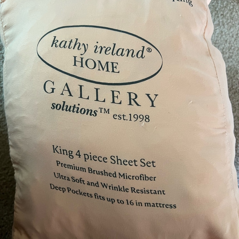 Kathy Ireland Home solutions King  Sheet set